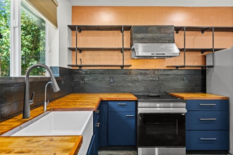 Tiny photo for 301 W Stassney LN #34, Austin, TX 78745 (MLS # 3875803)