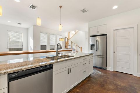 Tiny photo for 1603 Sanchez ST #B, Austin, TX 78702 (MLS # 9118133)