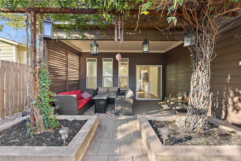 Photo of 1603 Sanchez ST #B, Austin, TX 78702 (MLS # 9118133)