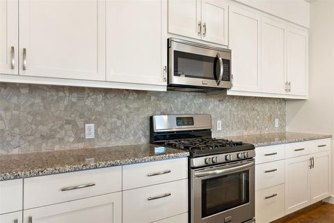 Tiny photo for 1603 Sanchez ST #B, Austin, TX 78702 (MLS # 9118133)