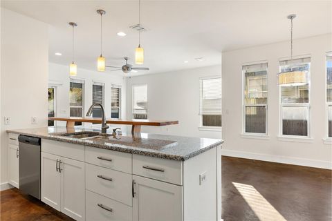 Tiny photo for 1603 Sanchez ST #B, Austin, TX 78702 (MLS # 9118133)