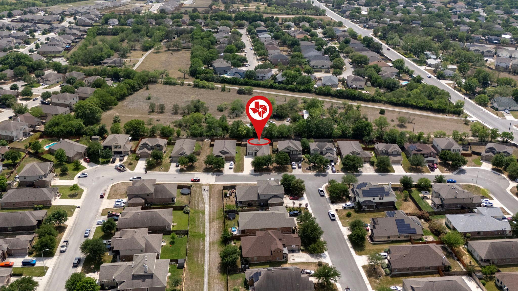 668 Peacock LN