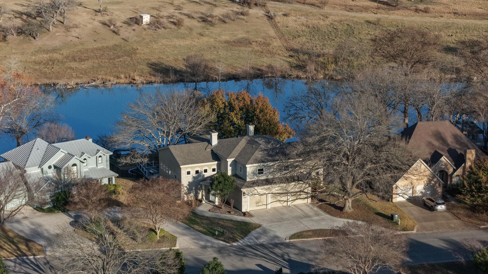 2229 Waterford Grace