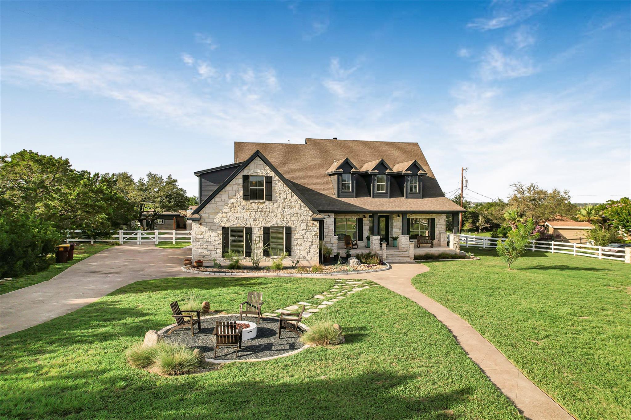 306 Saddlehorn DR