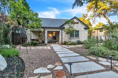 Photo of 1302 W 13th ST, Austin, TX 78703 (MLS # 8774678)