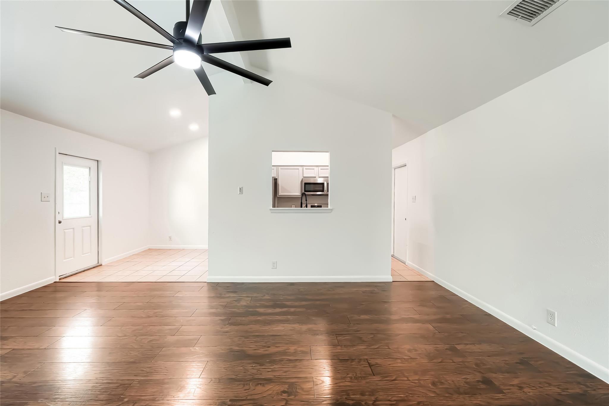 8505 Mayview DR