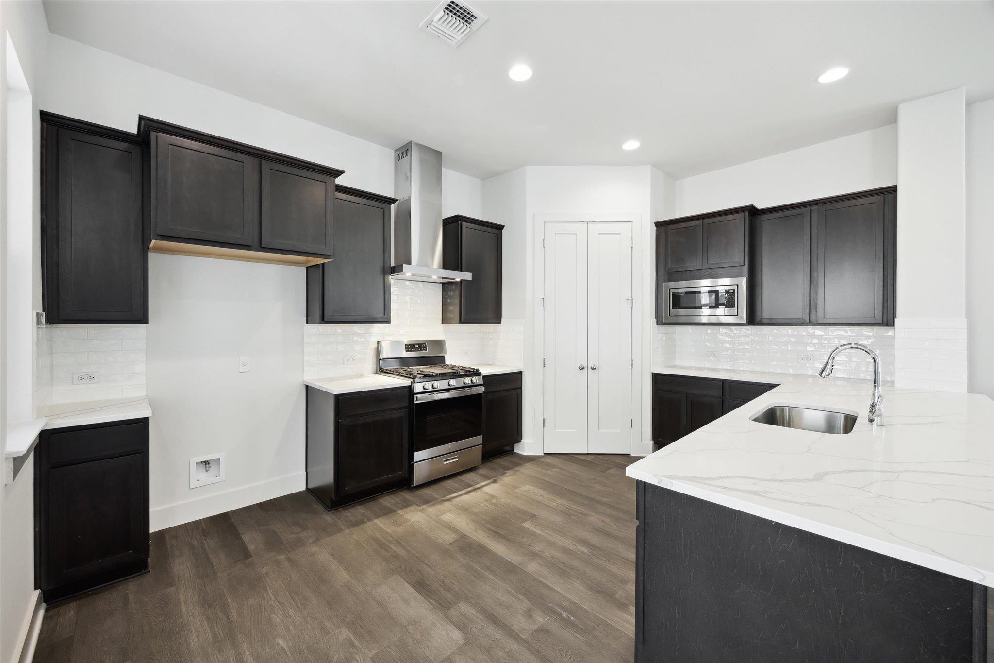 1531 N Red Bud LN 21