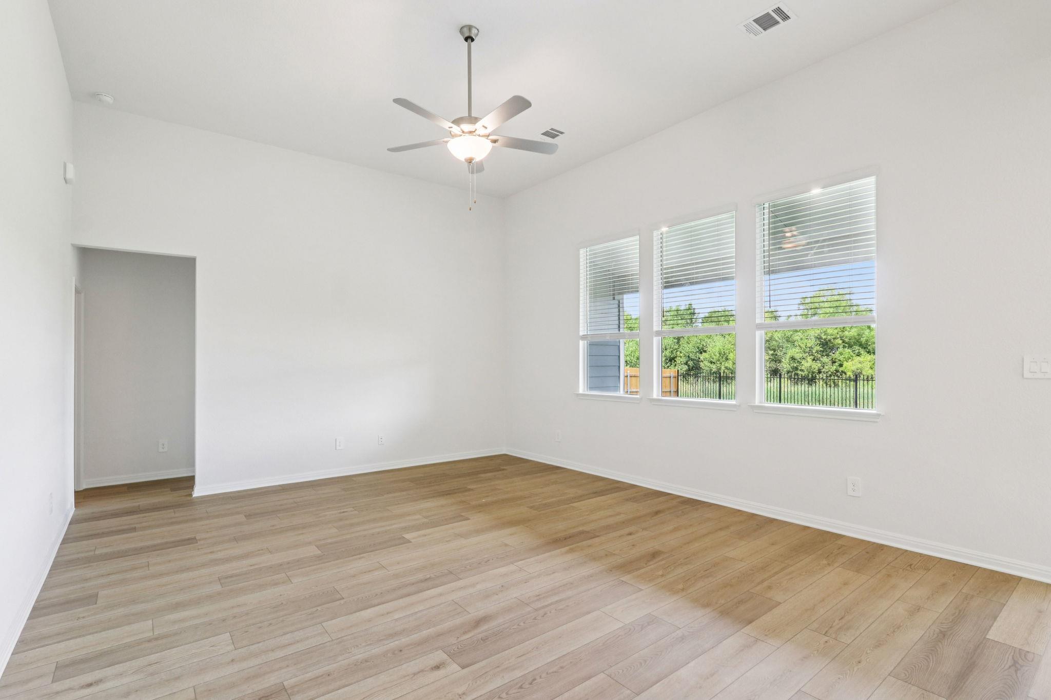 126 Divisadero DR