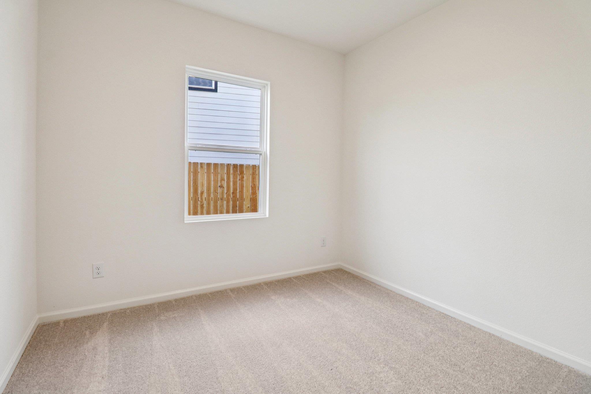 703 Lagoon DR