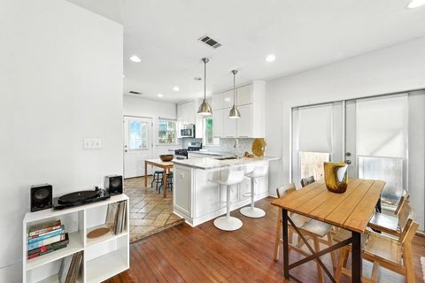 Tiny photo for 900 W Lynn ST, Austin, TX 78703 (MLS # 8912911)
