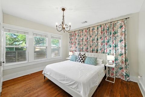 Tiny photo for 900 W Lynn ST, Austin, TX 78703 (MLS # 8912911)