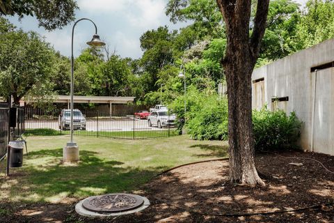 Tiny photo for 3100 Menchaca RD #6, Austin, TX 78704 (MLS # 5201085)