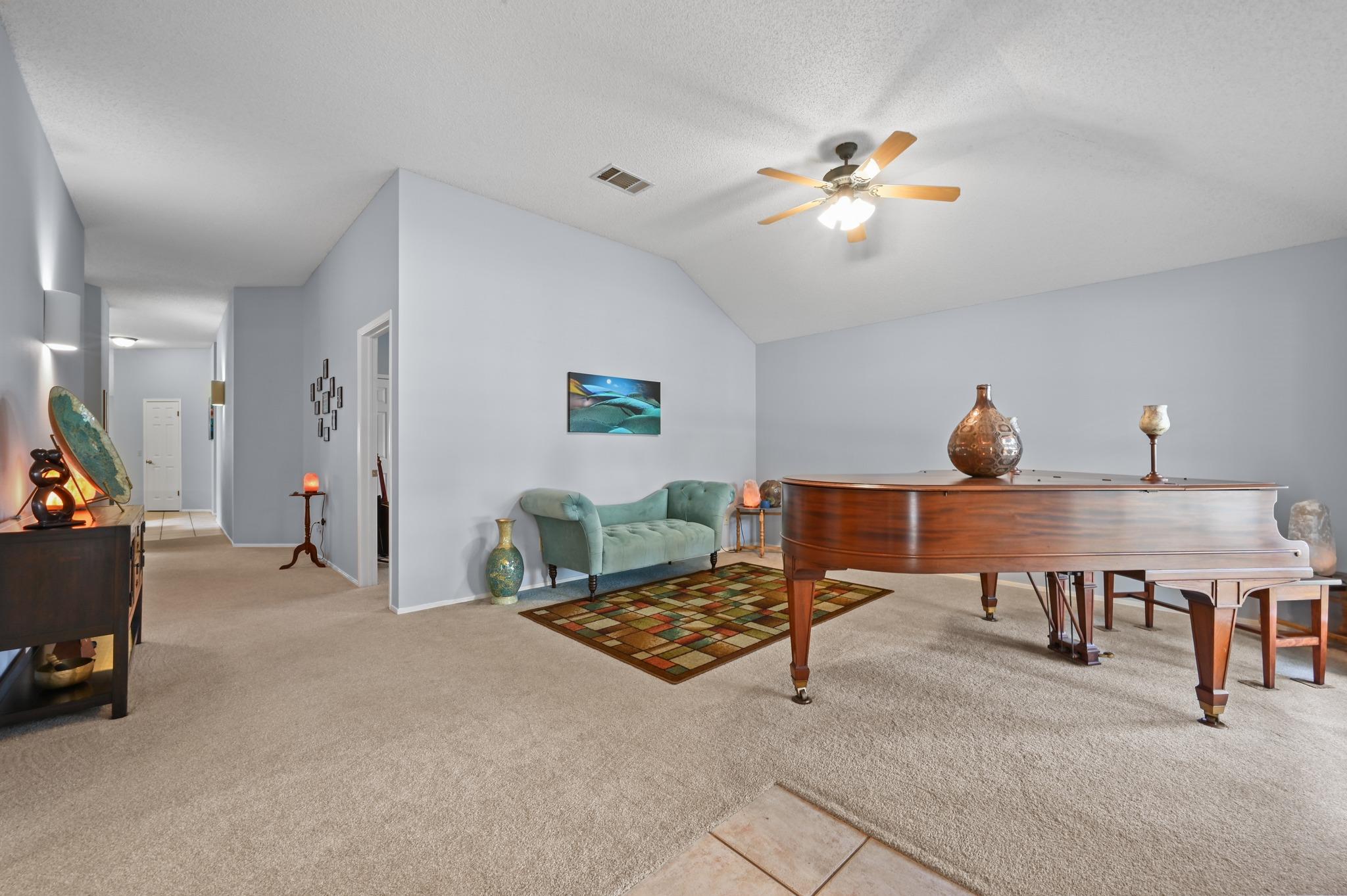 4110 Paseo DR