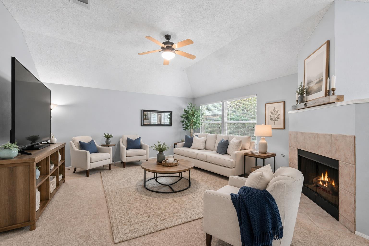 4110 Paseo DR