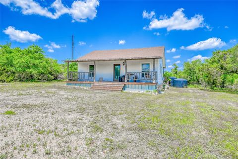 A home in Blanco