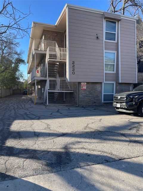 Photo of 2220 Leon ST #103, Austin, TX 78705 (MLS # 9415329)