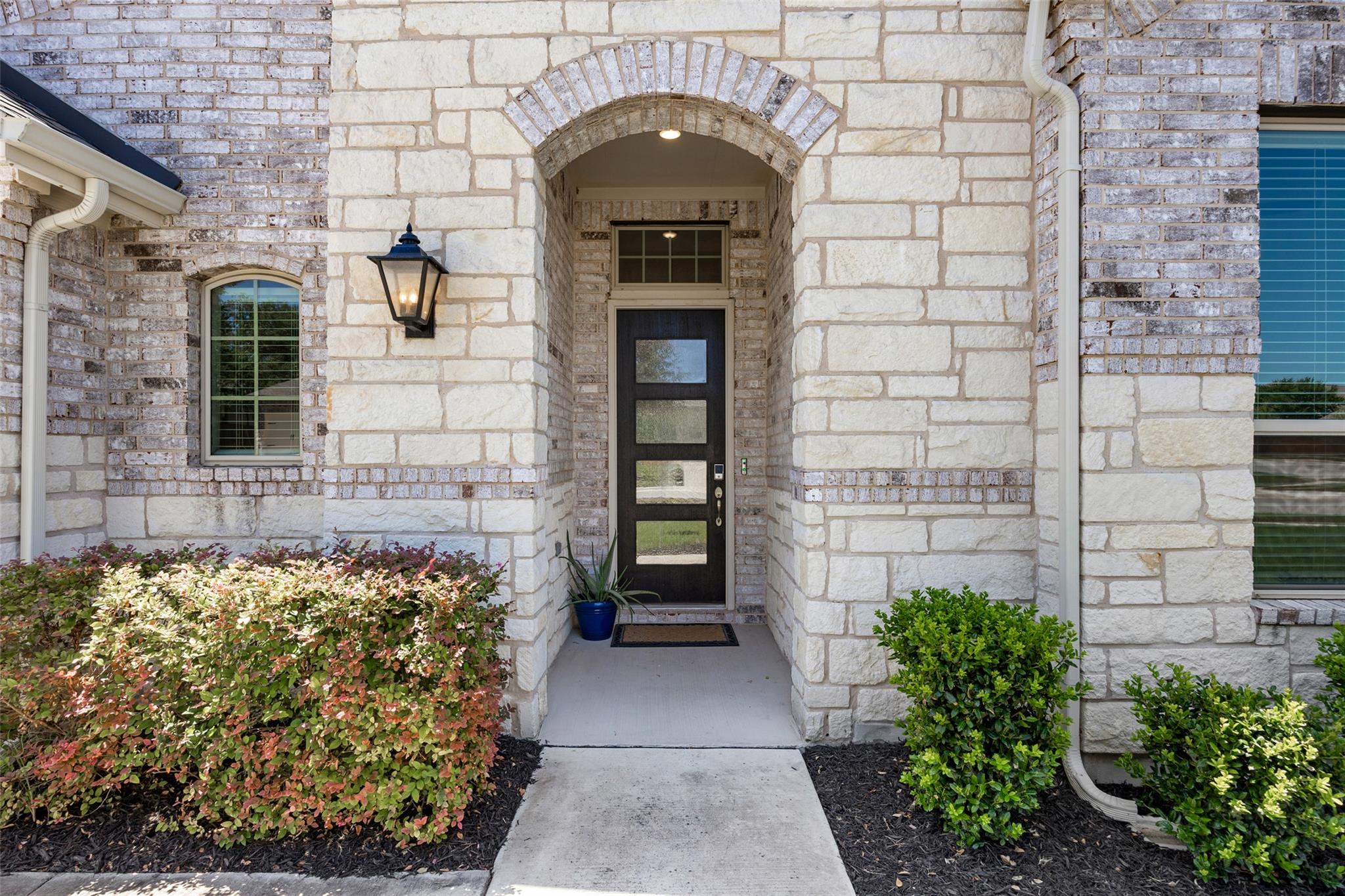 619 Painted Creek WAY