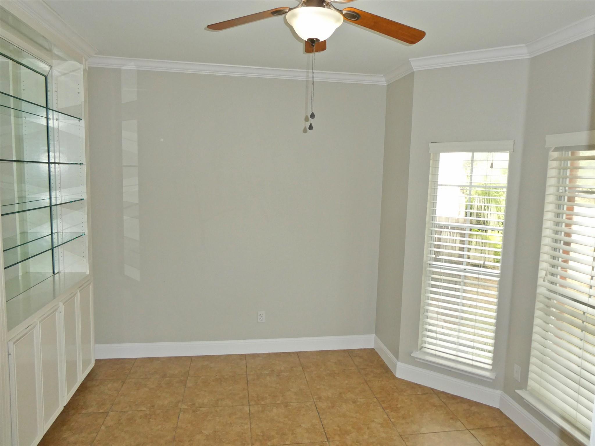 2910 S PHOENIX CV