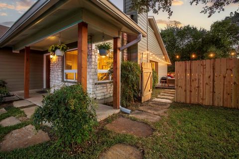 Photo of 2715 Wilcrest DR, Austin, TX 78748 (MLS # 8689823) Photo of 2715 Wilcrest DR, Austin, TX 78748 (MLS # 8689823)