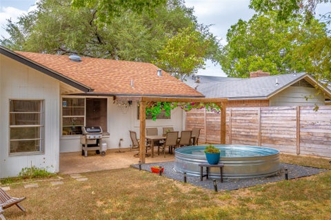 Tiny photo for 10201 Parkfield DR, Austin, TX 78758 (MLS # 8145459)