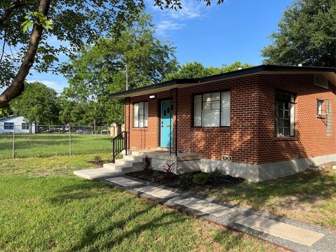 5611 Joe Sayers Ave Austin TX 78756