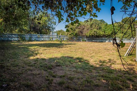 Tiny photo for 6405 Torres ST, Austin, TX 78741 (MLS # 4465838)