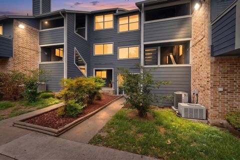 Photo of 2500 Burleson RD #506, Austin, TX 78741 (MLS # 3038872)