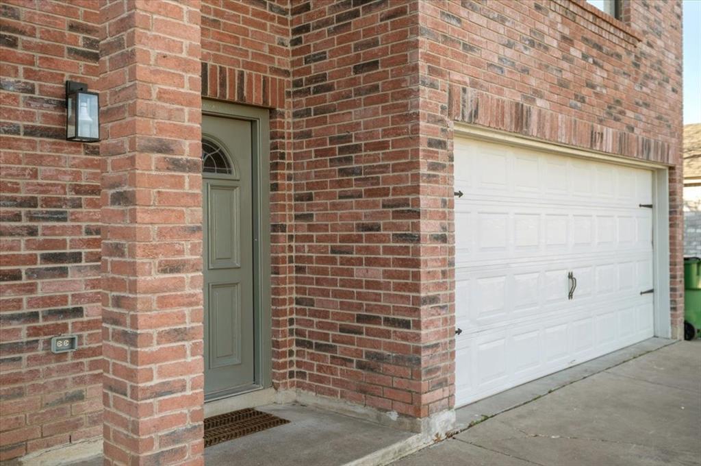 1179 Forest Bluff TRL