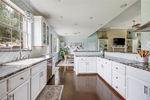 Tiny photo for 18503 Champions CIR, Point Venture, TX 78645 (MLS # 2462917)
