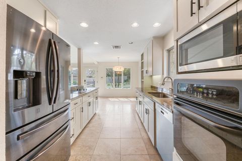 Photo of 9902 Winding Oak CIR, Austin, TX 78750 (MLS # 1702889) Photo of 9902 Winding Oak CIR, Austin, TX 78750 (MLS # 1702889)