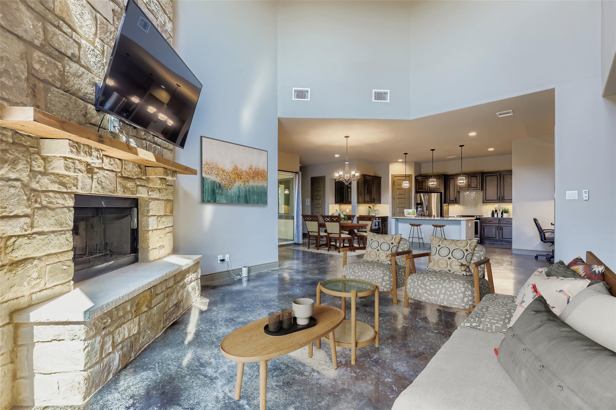 19129 Camelot Woods CV