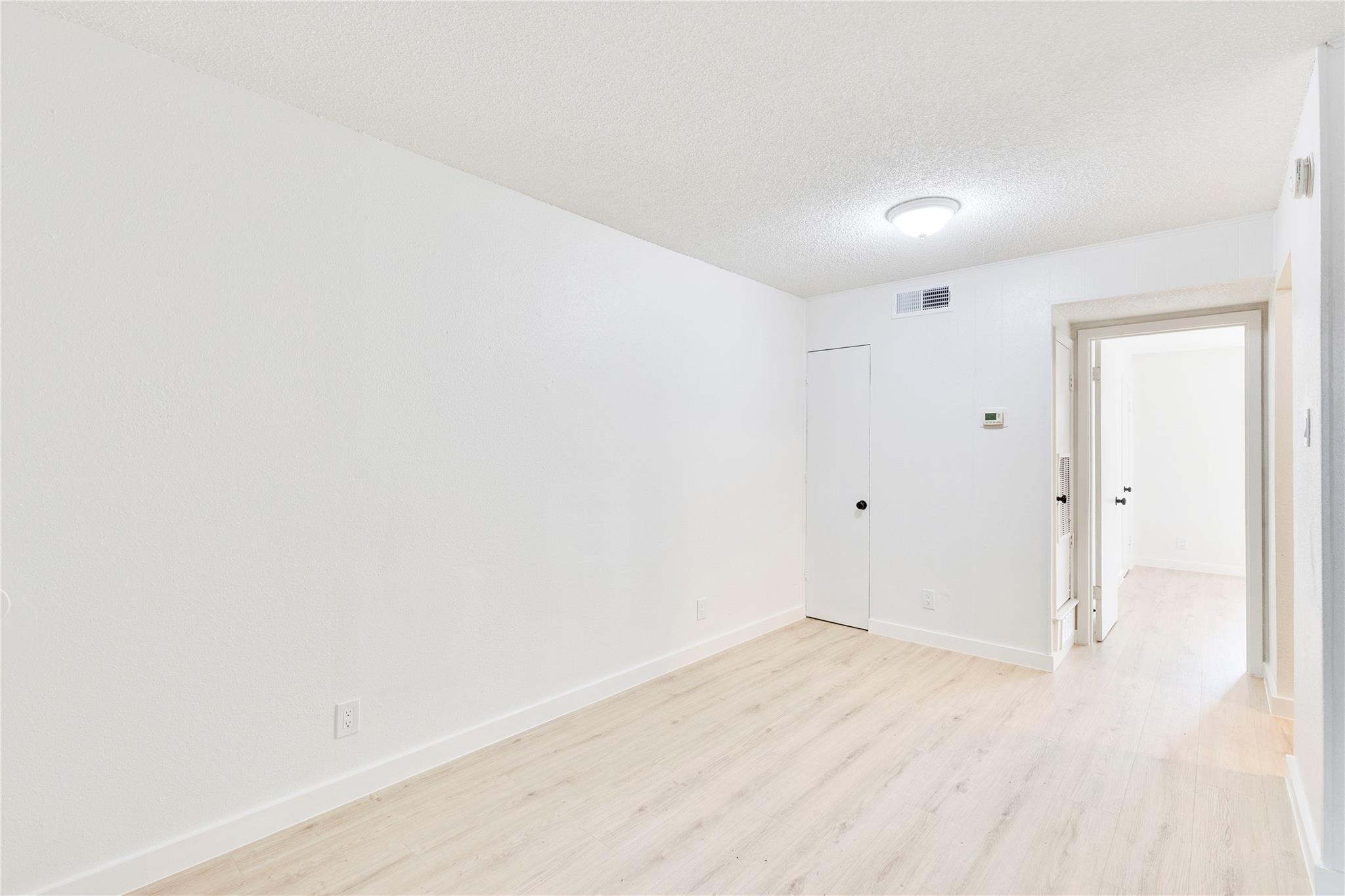 2314 Parker LN 12