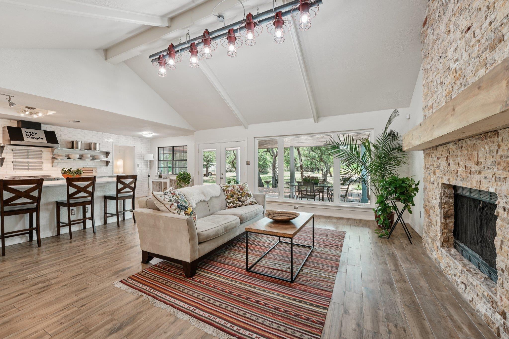 4113 Windflower LN