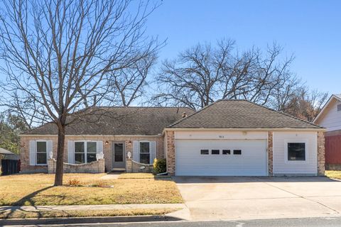 9013 Collinfield DR Austin TX 78758