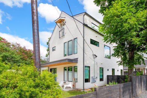 Tiny photo for 2201 E 16th ST, Austin, TX 78702 (MLS # 8448816)