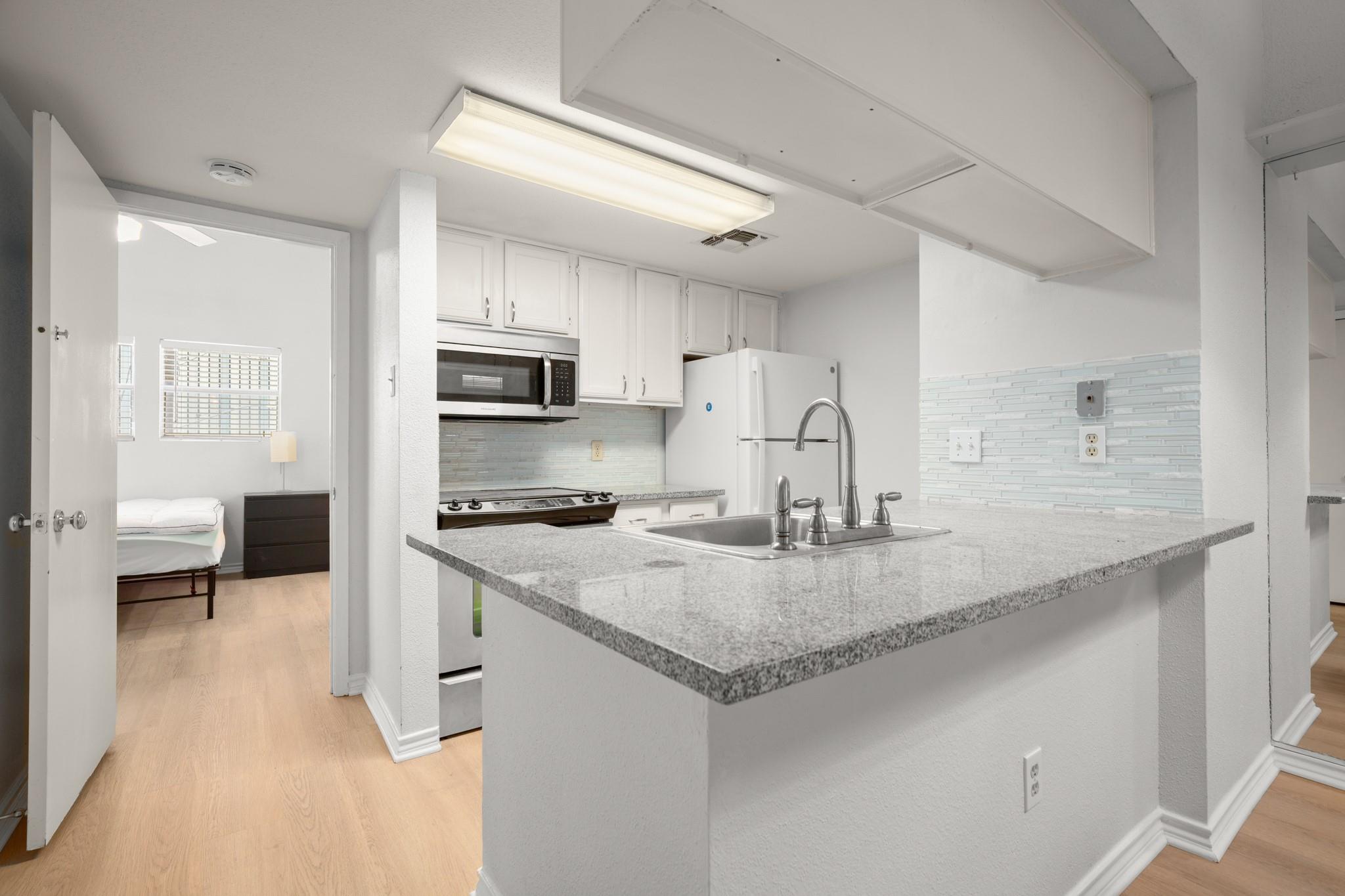 2311 Nueces ST 303