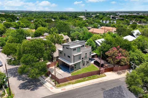 Photo of 2201 E 9th ST, Austin, TX 78702 (MLS # 9098445)