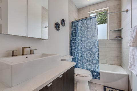 Tiny photo for 2201 E 9th ST, Austin, TX 78702 (MLS # 9098445)