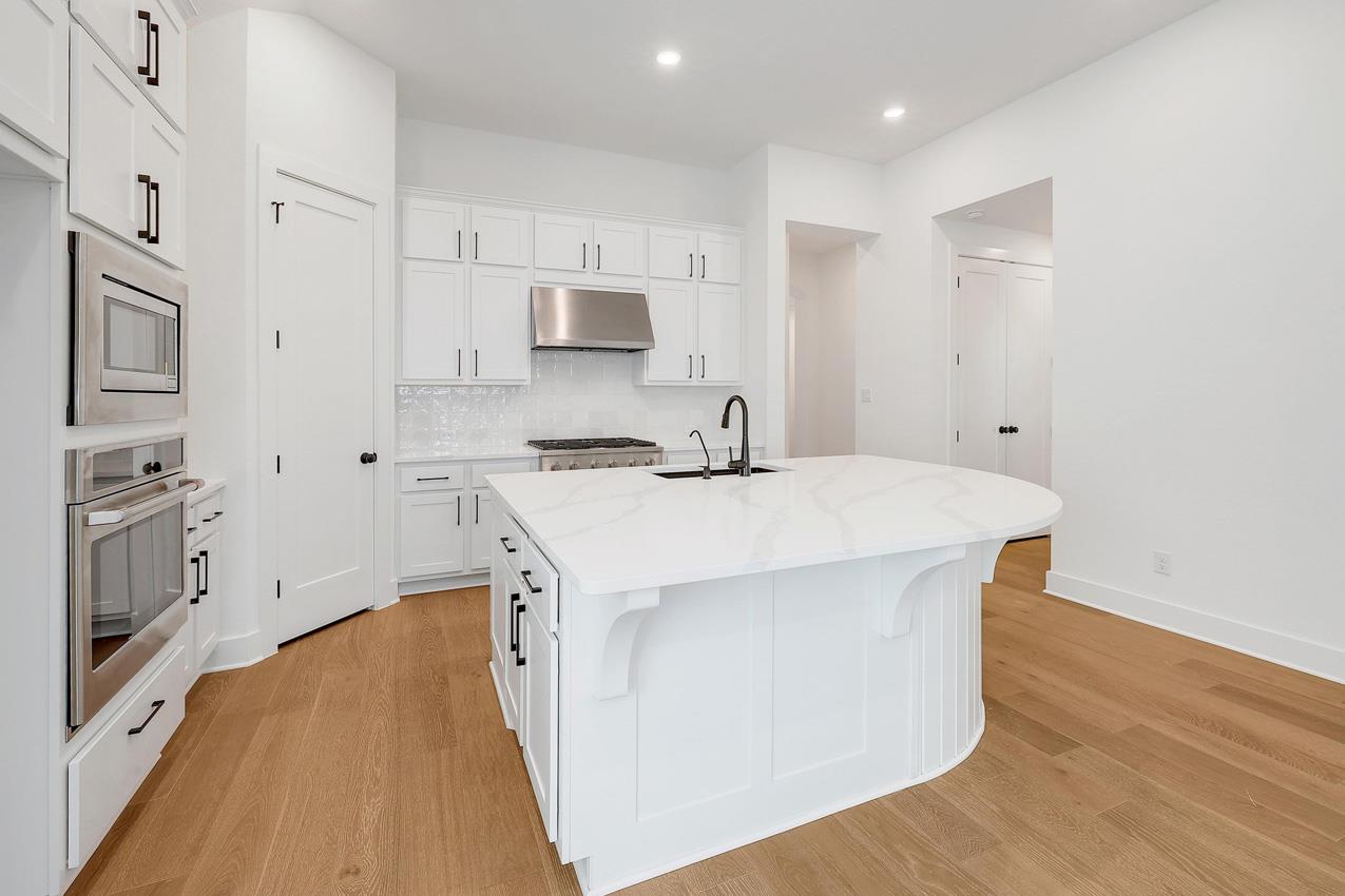 105 Timber Glen LN