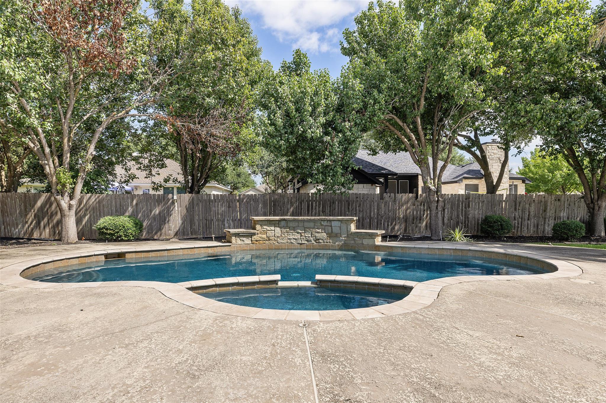 1300 Cypress TRL