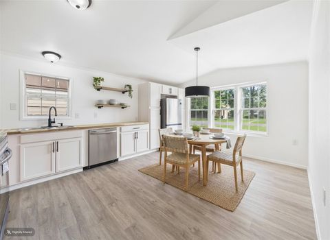 Photo of 4509 Magin Meadow DR, Austin, TX 78744 (MLS # 4301649)