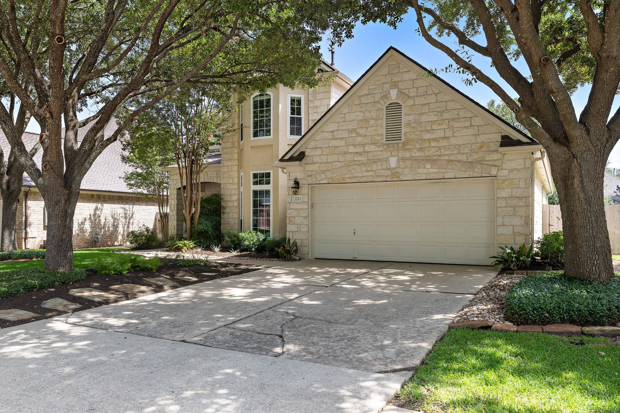 2713 Loyaga DR