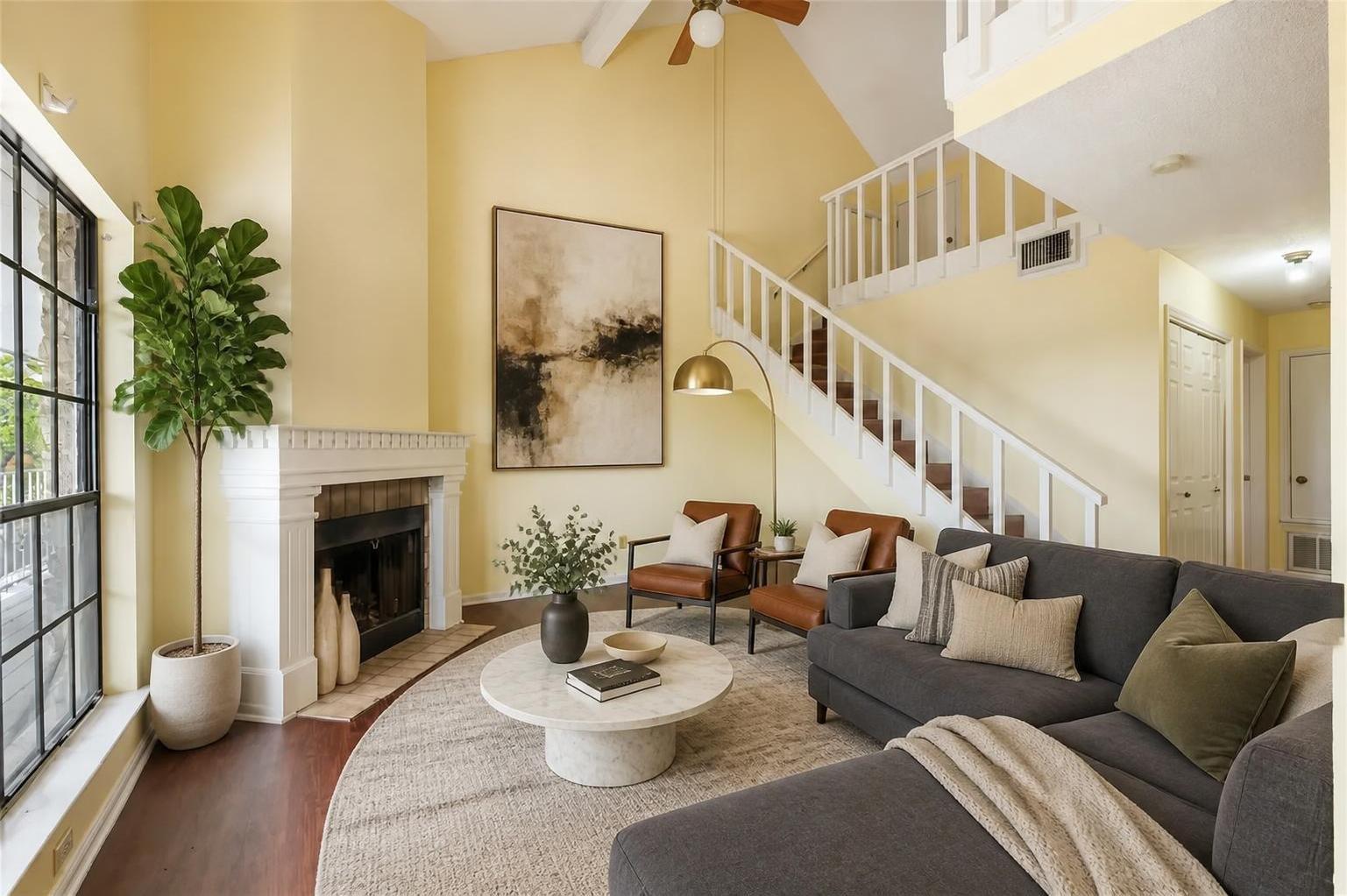 1610 Waterston Ave 11