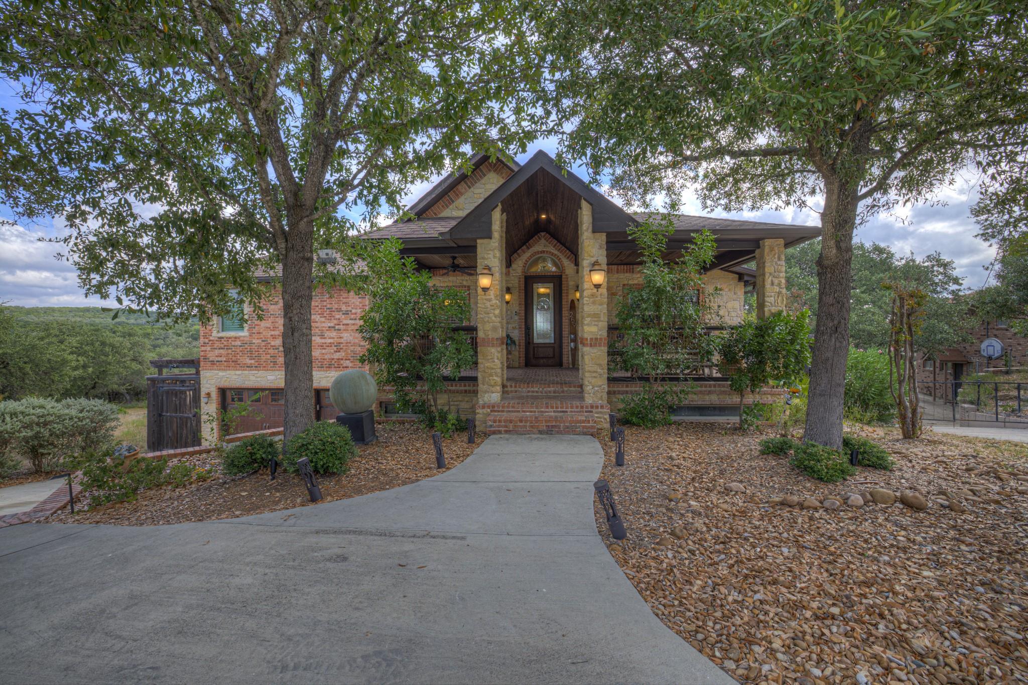 259 Oak Hideaway DR