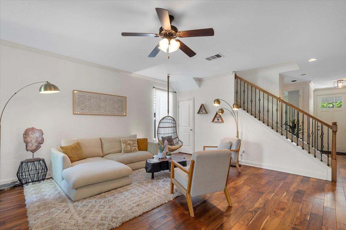 2608 Lightfoot TRL