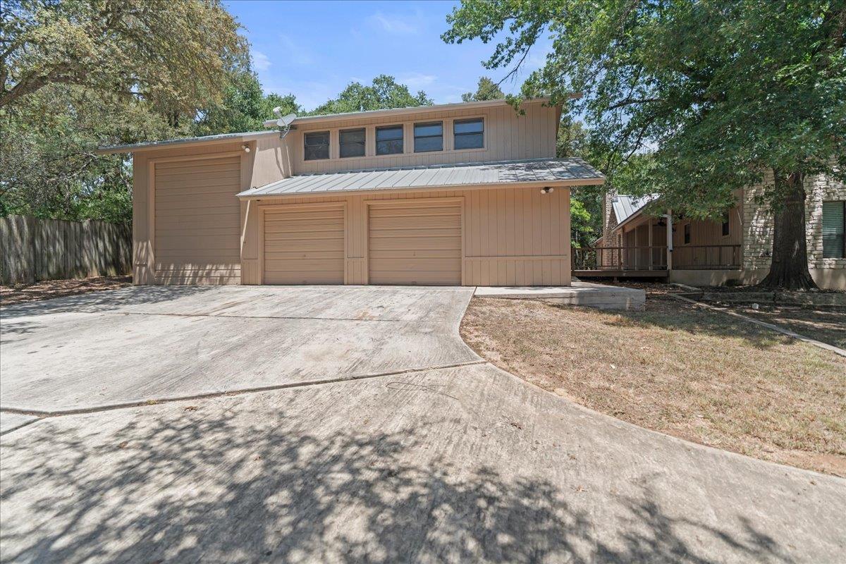 2500 Rolling Oaks