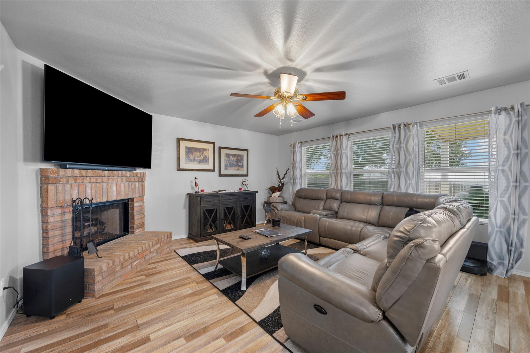 951 Brandi CIR