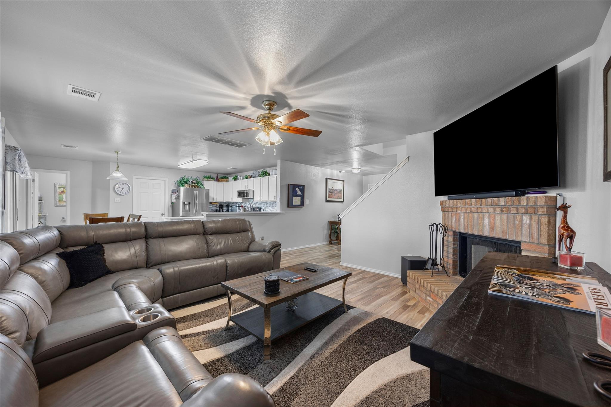 951 Brandi CIR