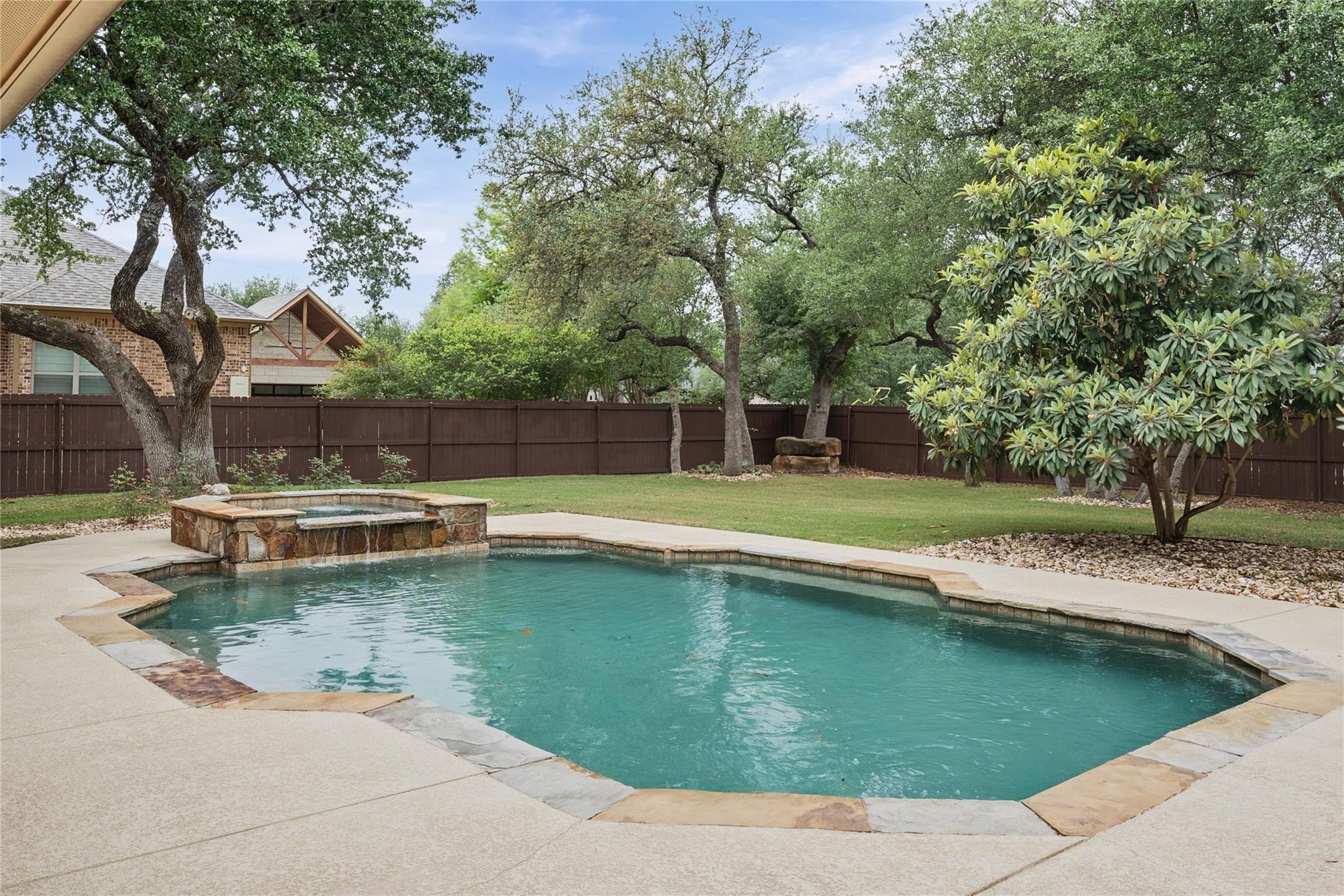 12 Lago Verde LN