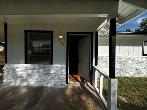 Tiny photo for 4901 York Hill DR, Austin, TX 78723 (MLS # 1717881)